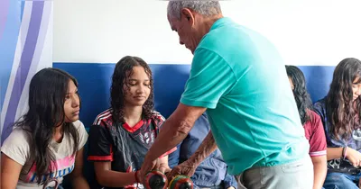 Carimbó e maracas aproximam crianças da cultura amazônica
