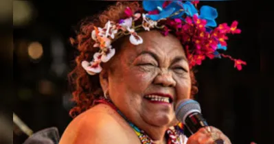 Produção apresenta trajetória artística da cantora e elementos culturais que ajudaram a construir sua identidade musical.