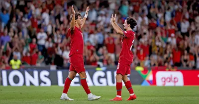 João Félix (esquerda) marcou o gol da vitória