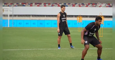 Thiago Carpini testa nova formação do Remo contra o Santos.