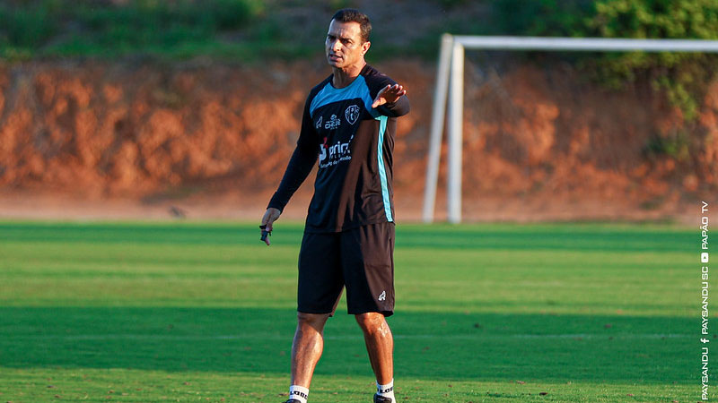 Paysandu enfrenta o Ituano com desfalques importantes e técnico Júnior Rocha busca soluções
