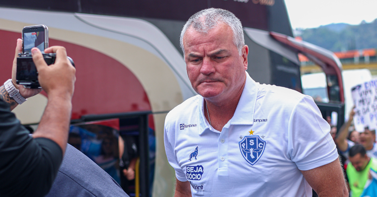 Mazola Júnior lamentou a perda do acesso do Paysandu à Série B e afirmou que a eliminação deixou um sentimento de "facada no meio do peito".