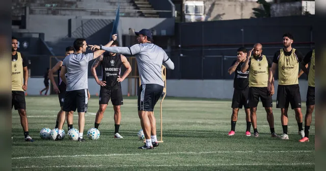 Imagem ilustrativa da notícia Remo volta aos treinos após folga e inicia preparação com foco no Grêmio