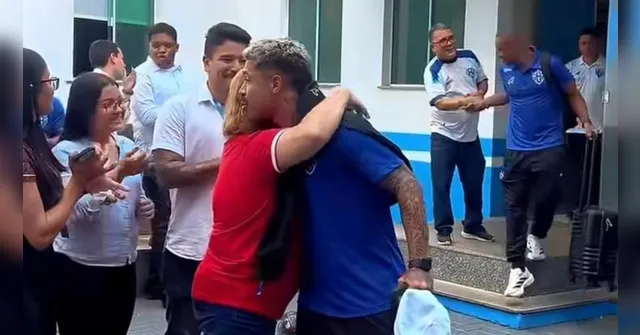 Imagem ilustrativa da notícia Paysandu recebe apoio antes de decisão contra a Inter e Marcinho agradece