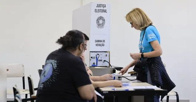 Imagem ilustrativa da notícia TRE-PA registra 21 ocorrências com urnas e 12 prisões no Pará