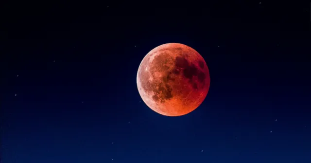 Imagem ilustrativa da notícia Eclipse lunar parcial poderá ser visto em todo o Brasil nesta madrugada