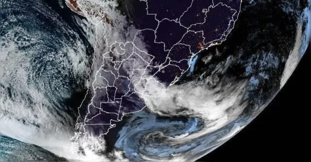 Imagem ilustrativa da notícia Ciclone extratropical avança pelo Sul e provoca chuva, ventania e frio