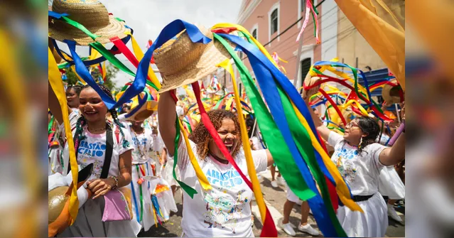 Imagem ilustrativa da notícia Arrastão do Círio 2026 inicia ensaios com cerca de 600 brincantes em Belém