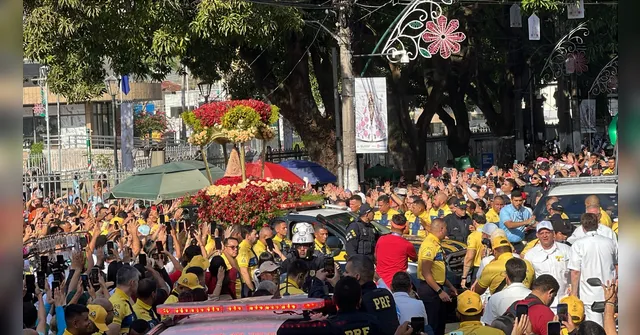 Imagem ilustrativa da notícia Nossa Senhora de Nazaré recebe homenagens no início do traslado