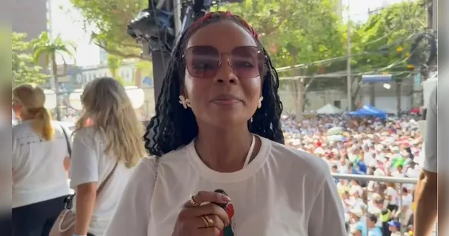 Imagem ilustrativa da notícia Thelma Assis se emociona com o Círio de Nazaré: “fé que contagia”