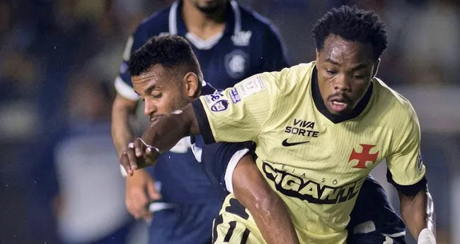Imagem ilustrativa da imagem Remo empata com o Vasco e chega a 10 jogos sem vitórias na Série A