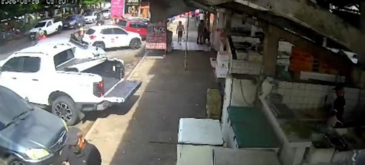 Até o momento, o assaltante não foi identificado.