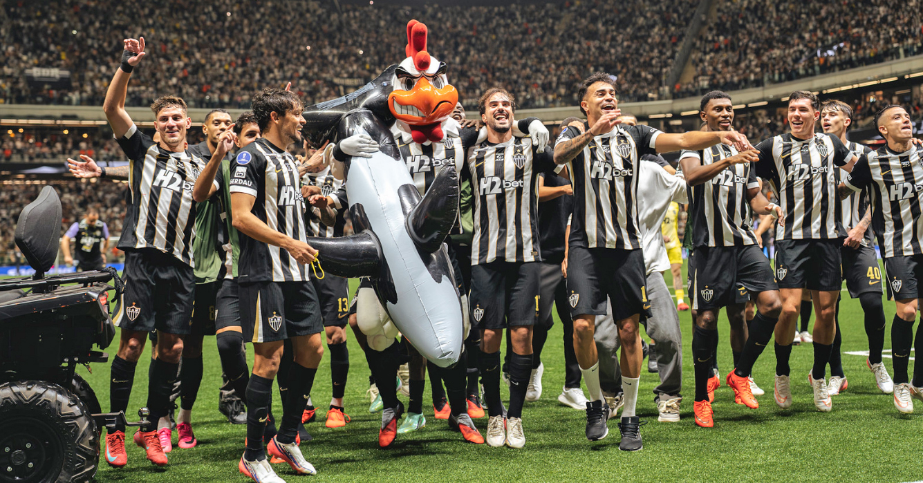 Galo bateu o Peixe e tirou onda depois