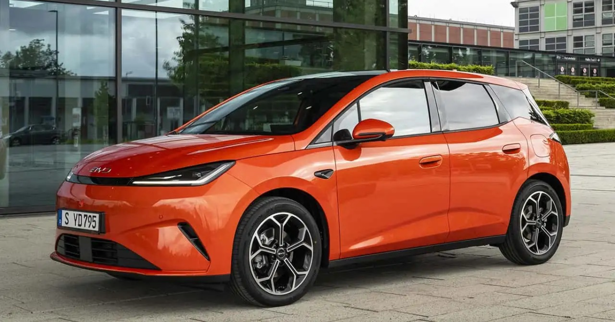 O Dolphin G DM-i, hatch híbrido plug-in que poderá ter motor flex com mais de 170 cv e autonomia superior a 1.000 km no modo híbrido.