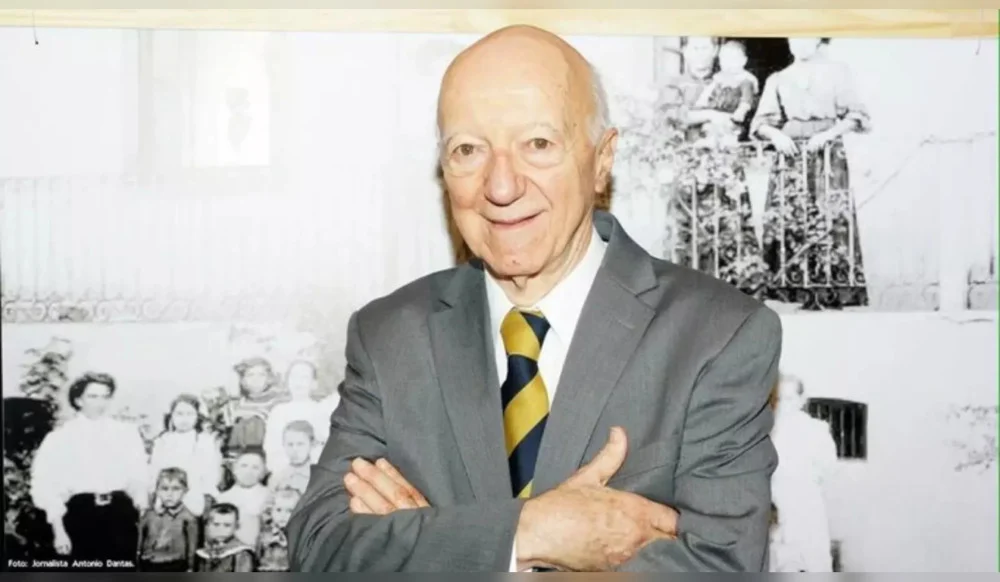 Faleceu aos 93 anos o renomado jornalista Claudio Carsughi, referência no jornalismo automobilístico e esportivo brasileiro.