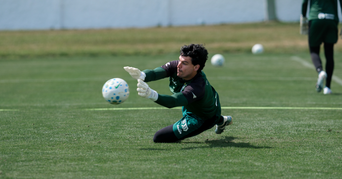 Coritiba encerrou na tarde deste domingo (30/08), em Belém, a preparação para enfrentar o Remo nesta segunda-feira (31/08), às 20h, no Mangueirão.