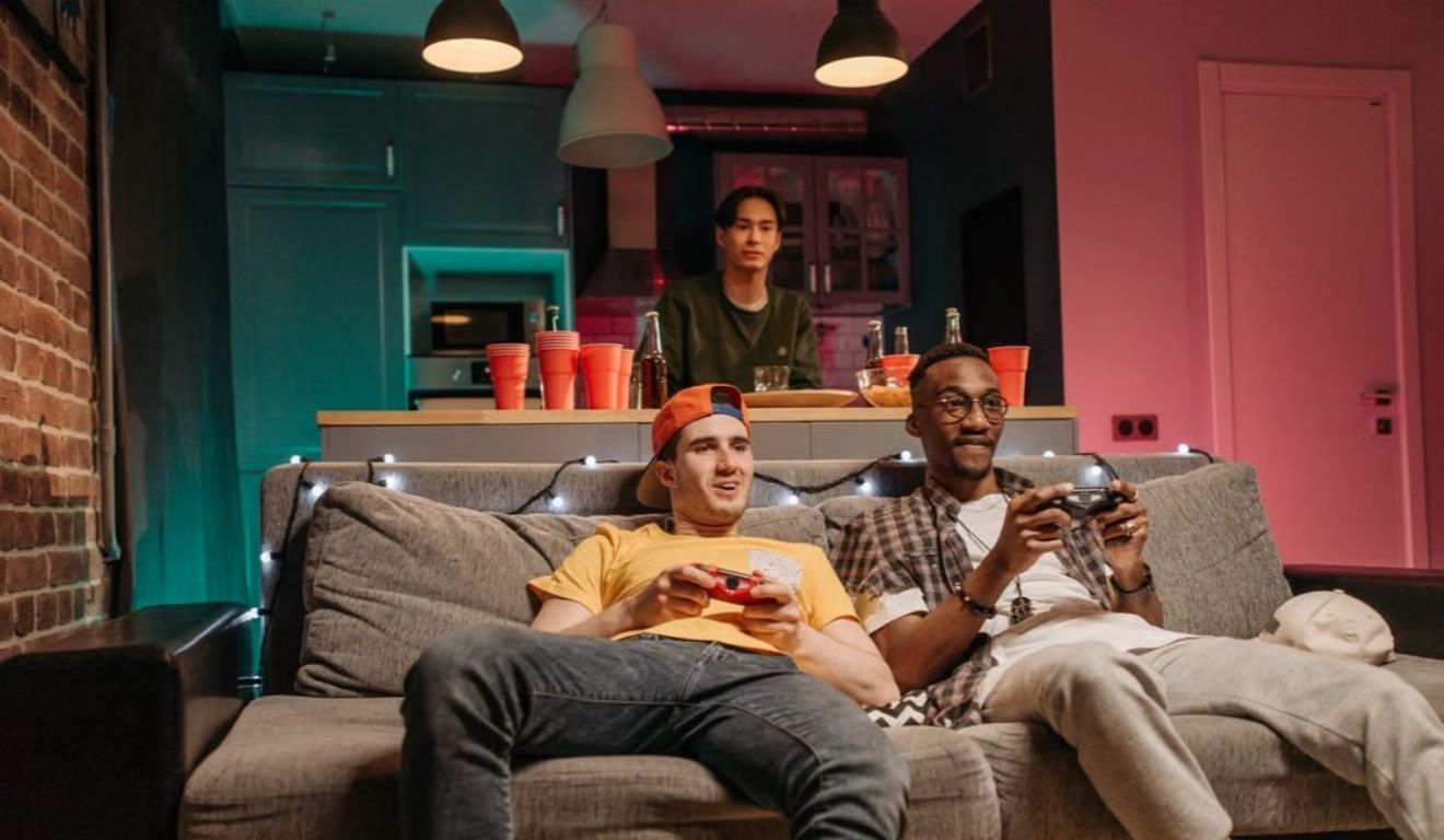 Muitos iniciantes se surpreendem ao descobrir quantas atividades relacionadas aos jogos acontecem presencialmente