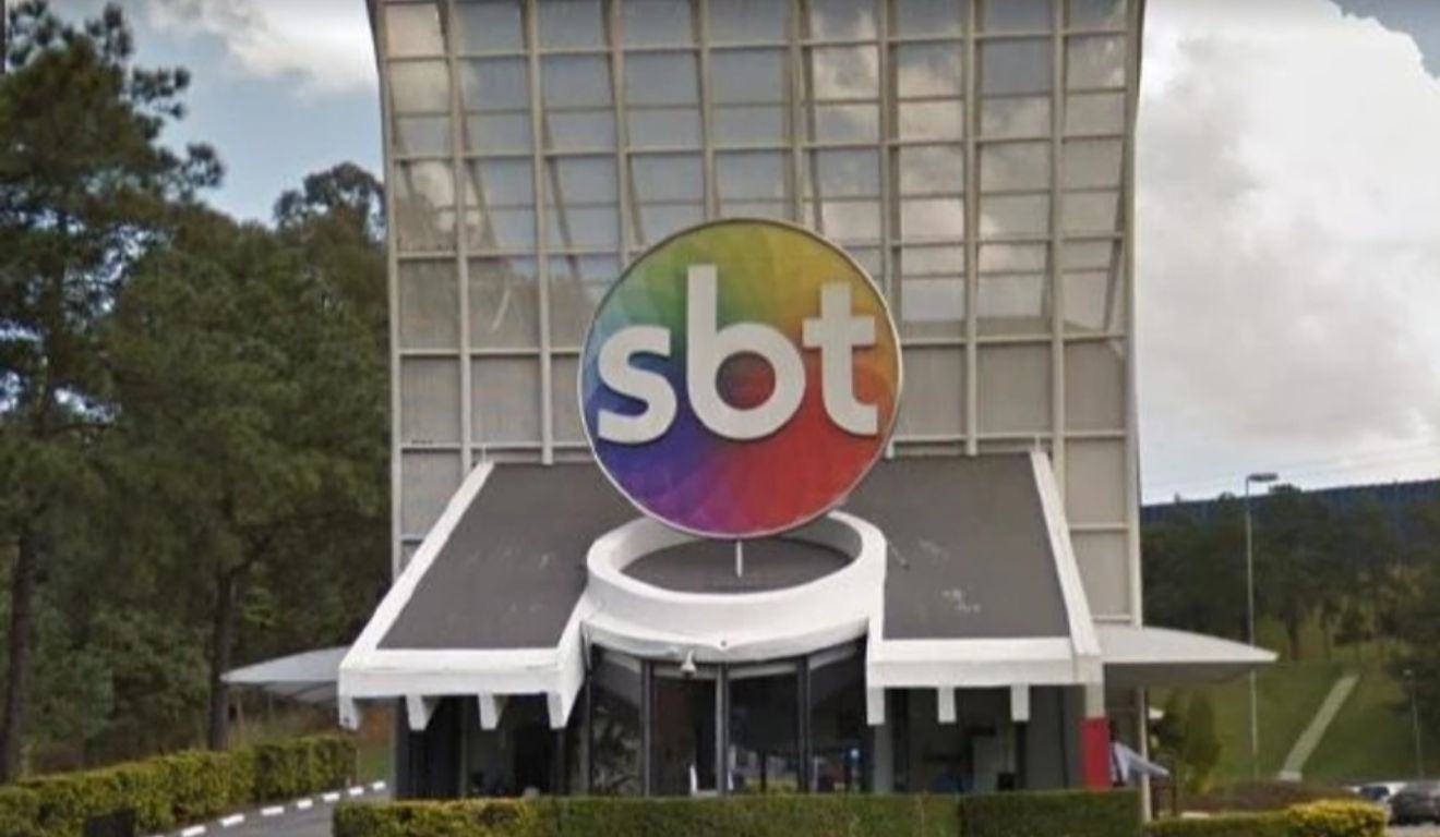 O caso entre Vini Biólogo e o SBT não é isolado no cenário das disputas entre emissoras e criadores de conteúdo.