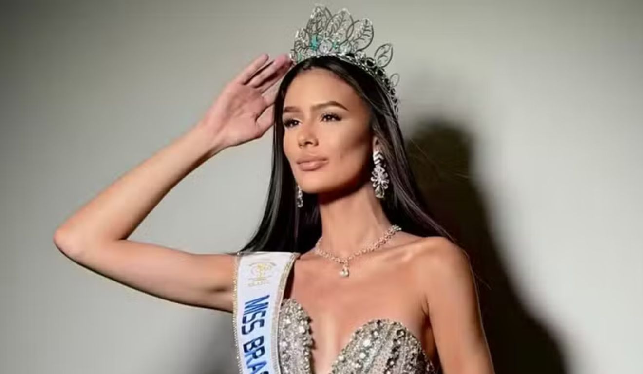 O Concurso Nacional de Beleza (CNB) publicou primeiro nas redes sociais a retirada do título, sem explicar os motivos da decisão. Horas depois, Lara Marina divulgou um vídeo e revelou a gravidez ao público.