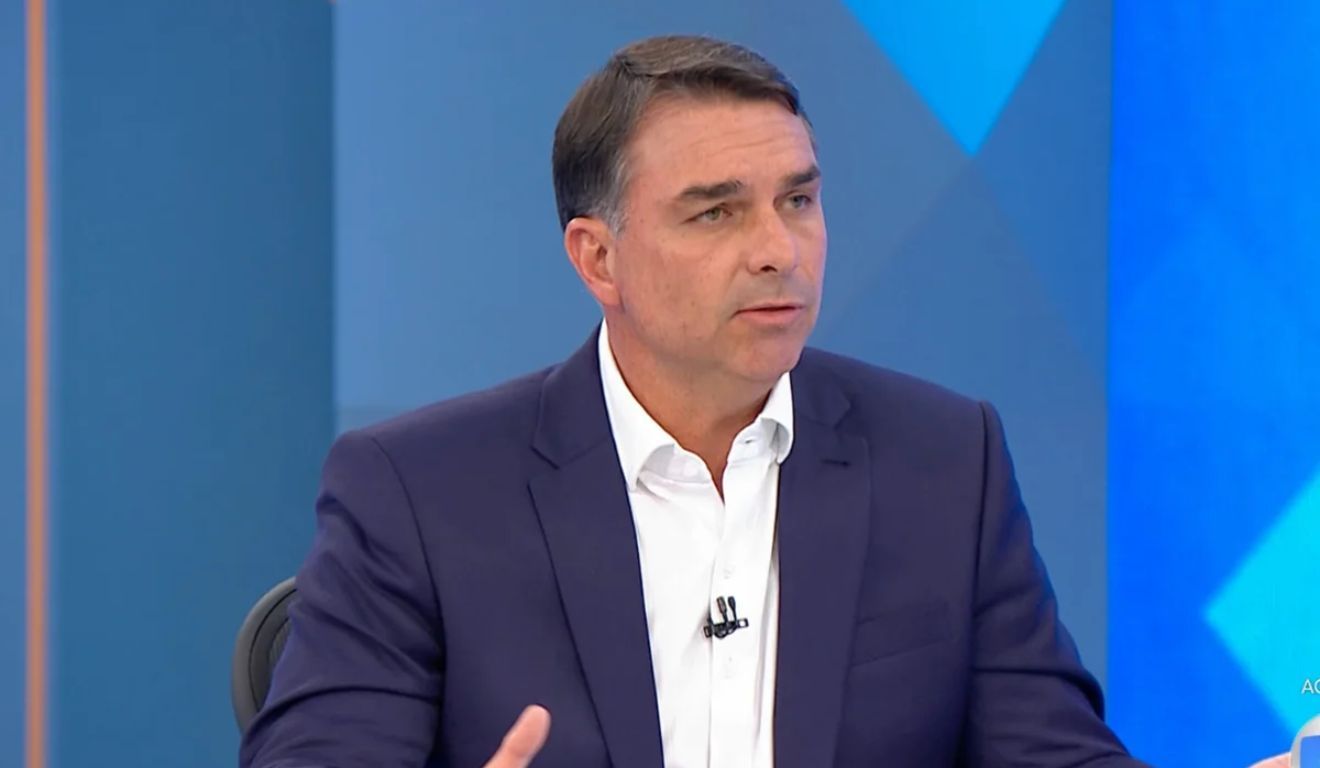 O senador também confirmou ter visitado Vorcaro após a prisão do banqueiro.