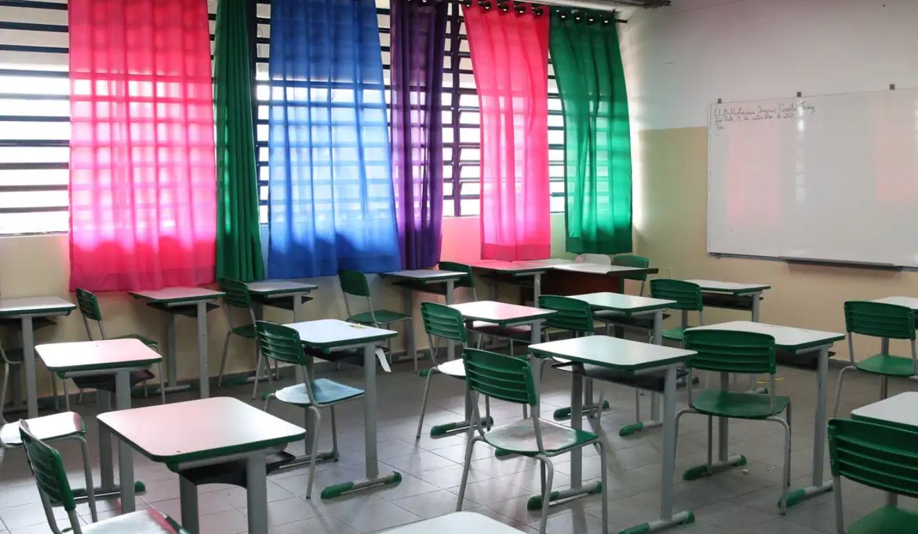 O Brasil se chocou com o ataque à professora de Matemática Betânia de Almeida Prestes, esfaqueada por uma aluna dentro de sala de aula, em Cametá.