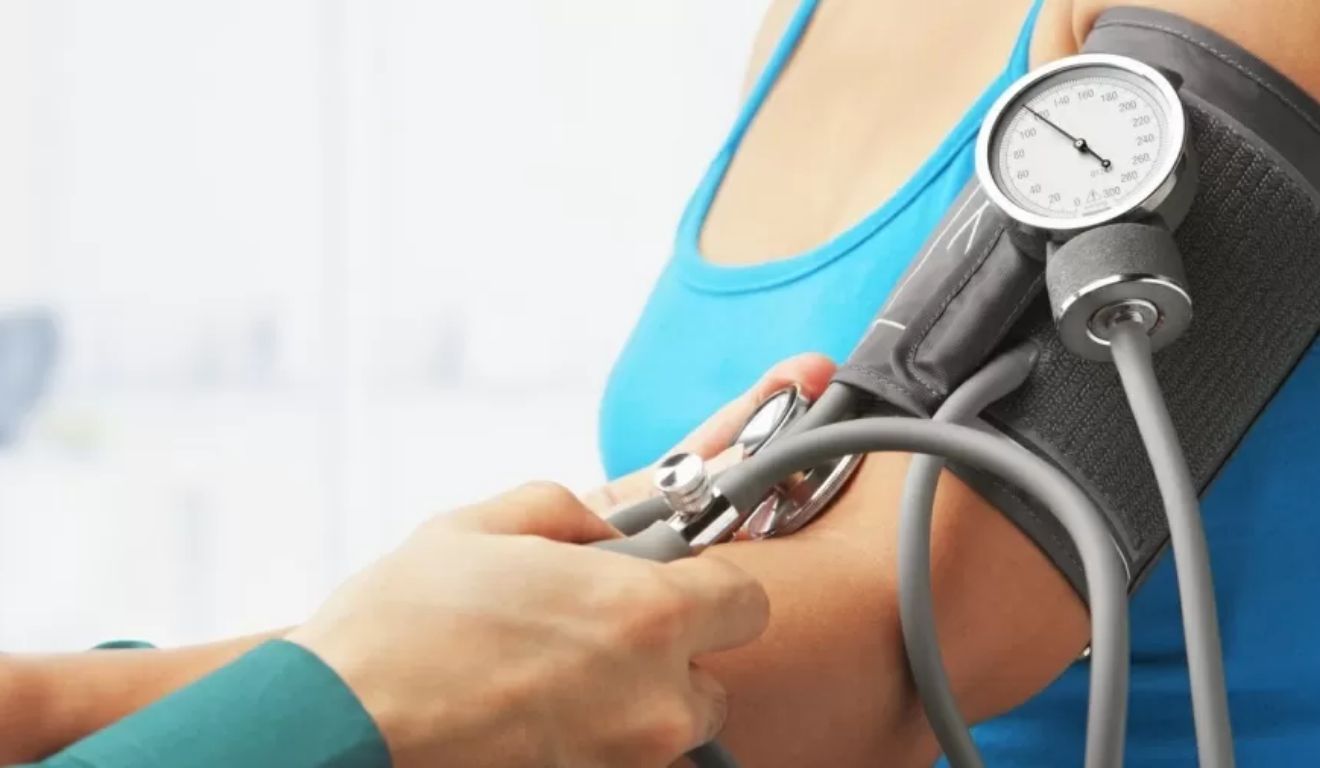 Acompanhamento médico é essencial para o diagnótico e controle da doença.