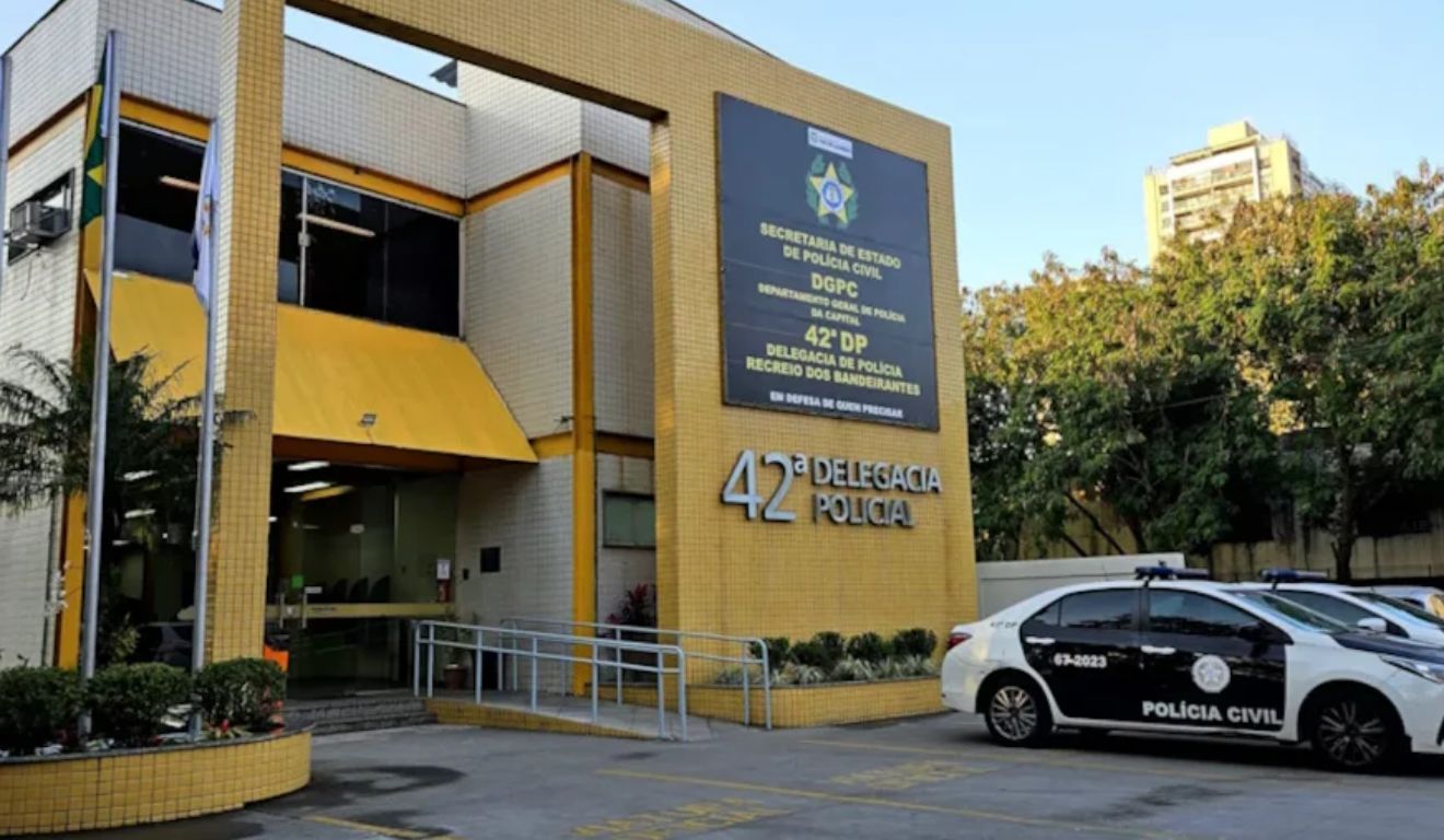 Em 2023, a mulher teria conseguido uma medida protetiva contra o então companheiro.