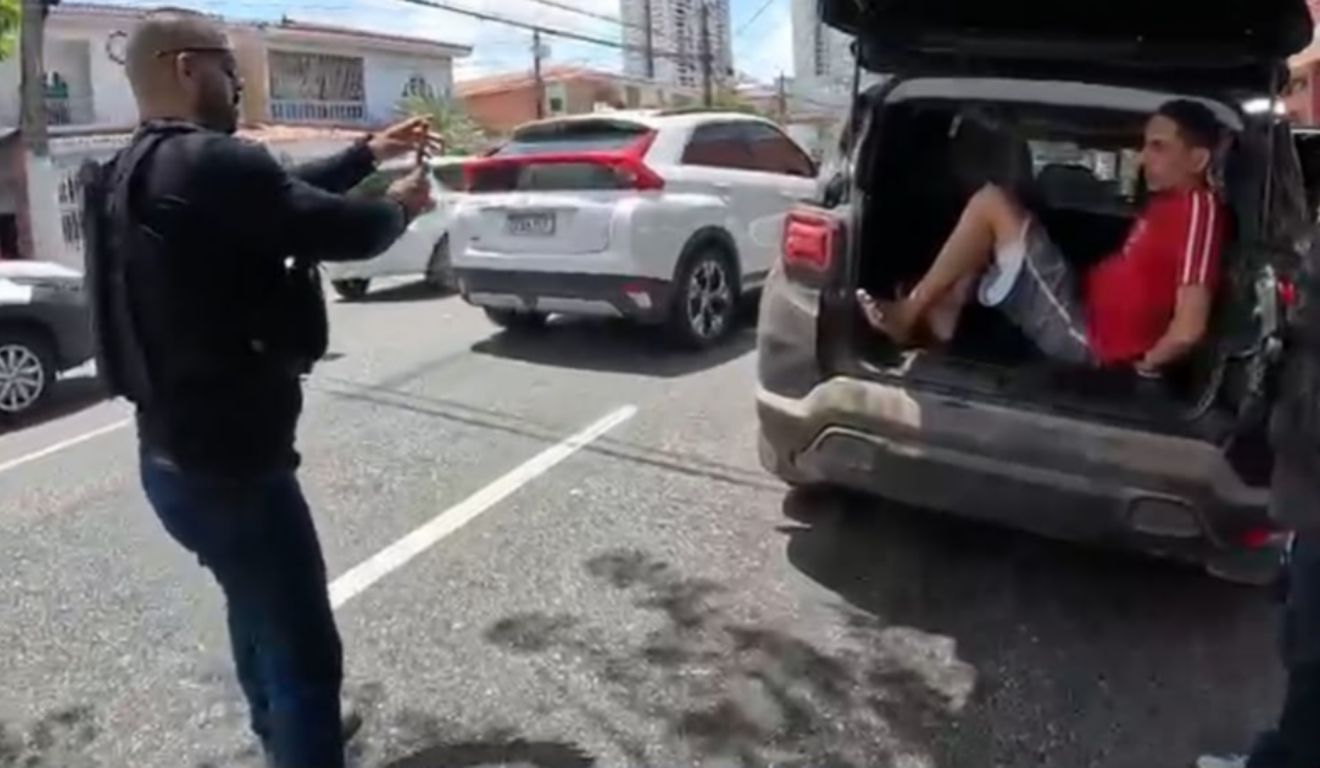 O suspeito foi preso na manhã da última sexta-feira (21), mas foi solto neste sábado (22), em decisão da audiência de custódia