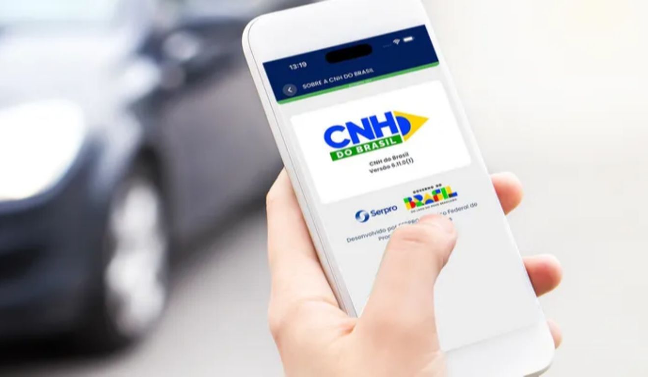 Falta da CNH física ou digital se configura infração de trânsito