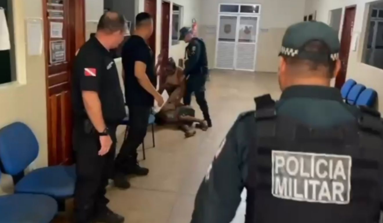 A irmã da vítima partiu para cima do suspeito de ter cometido o assalto
