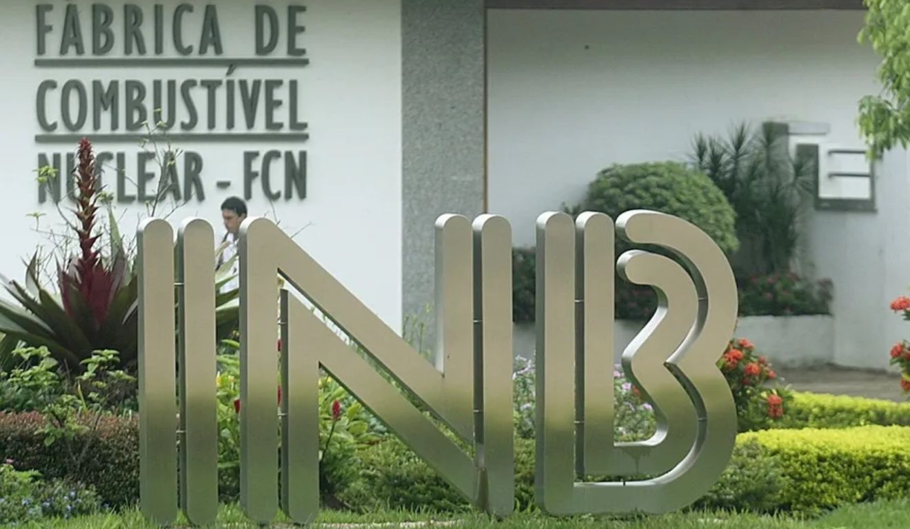 A indústria nuclear brasileira oferta vagas, com salários acima dos R$ 8 mil