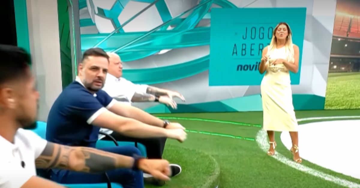 Os comentaristas não perderam a piada com a âncora que fizeram a famosa "remada" durante o programa esportivo