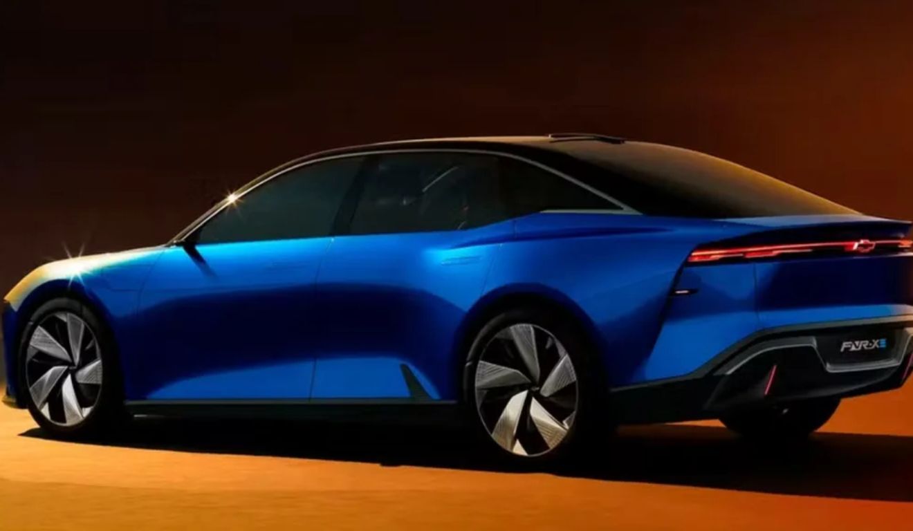 Uma das principais dúvidas sobre o futuro sedã é justamente o tipo de motorização que será oferecido.