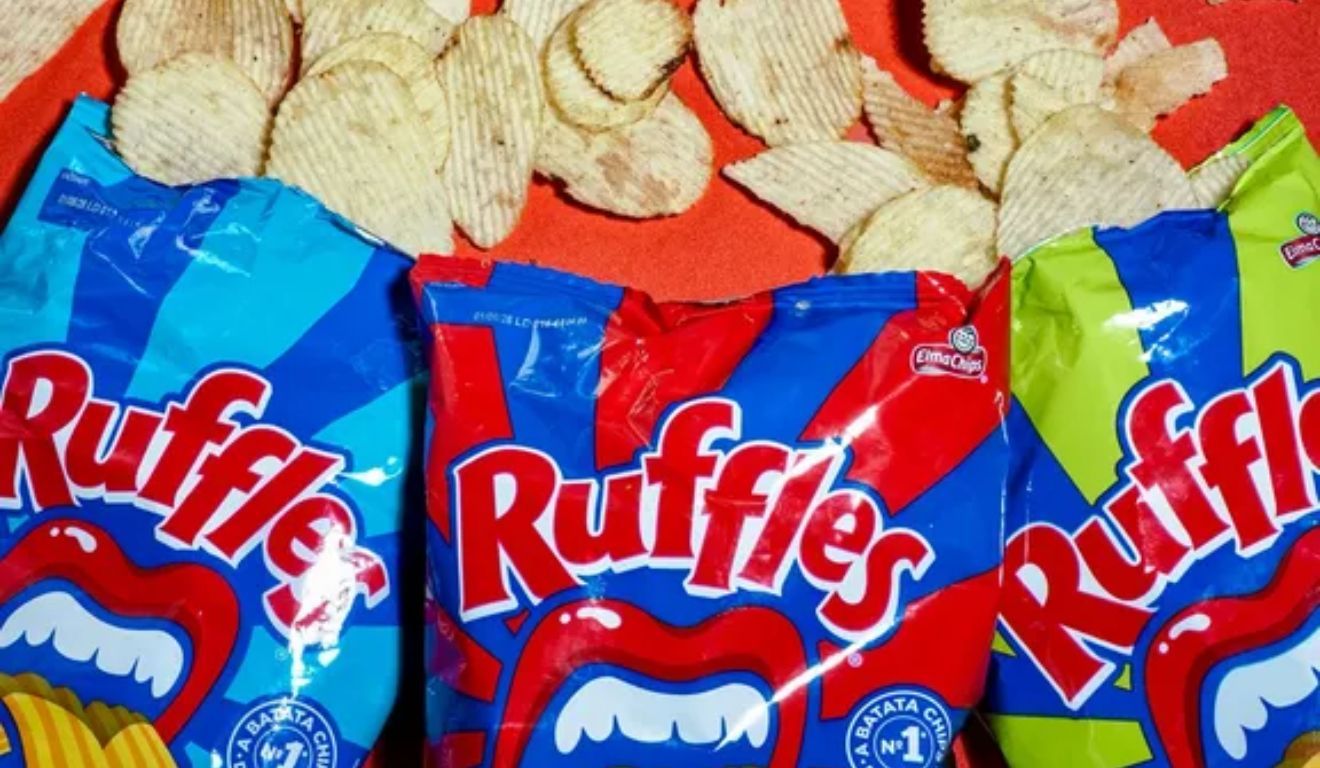 A companhia fechou três fábricas, reduziu postos de trabalho e começou a retirar de produção produtos e versões com desempenho comercial considerado abaixo do esperado.