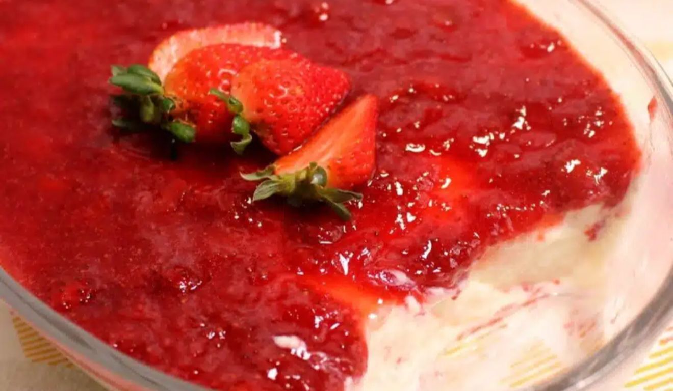 O preparo da mousse começa no liquidificador.