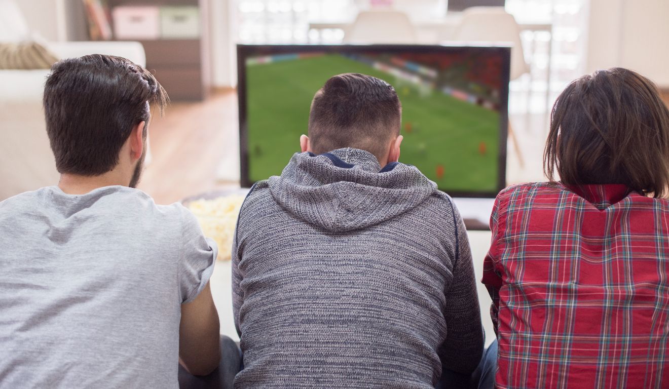 Flamengo, Manchester City, Juventus e outros grandes times entram em campo nesta quinta-feira (17). Confira os horários e onde assistir aos jogos de hoje.