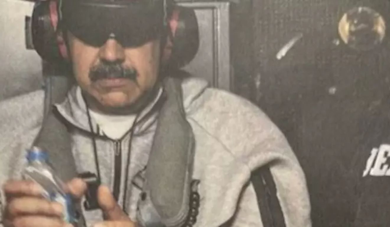 Nicolás Maduro e Cilia Flores contestam novas acusações de conspiração para torturar opositores políticos em tribunal federal de Nova York.