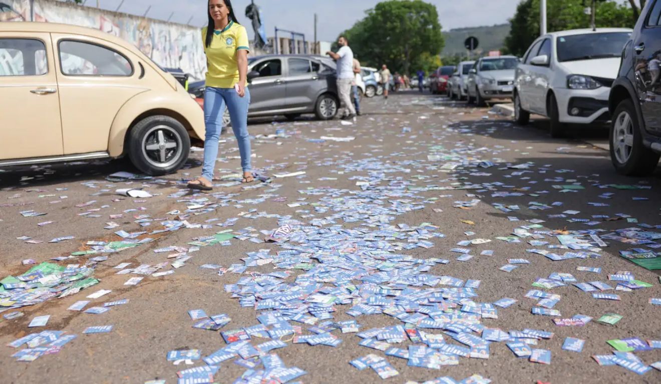 Boca de urna é crime eleitoral e pode resultar em detenção, prestação de serviços à comunidade e multa.