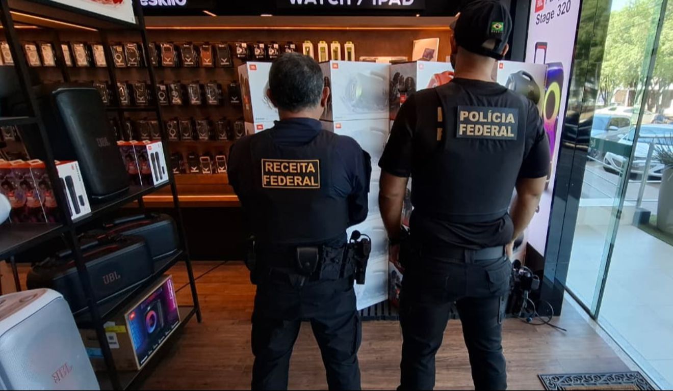 Os alvos da operação foram estabelecimentos comerciais e residências de empresários investigados por participação na distribuição e vendas de produtos importados sem o recolhimento de impostos.