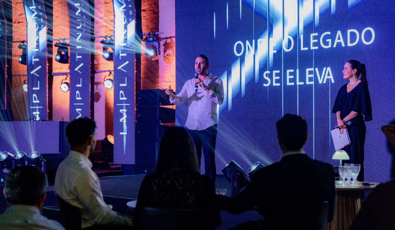 A noite de apresentação contou com a participação especial de Alfredo Soares, empresário, cofundador e mentor do G4 Educação, sócio da VTEX, investidor-anjo e autor de best-sellers.