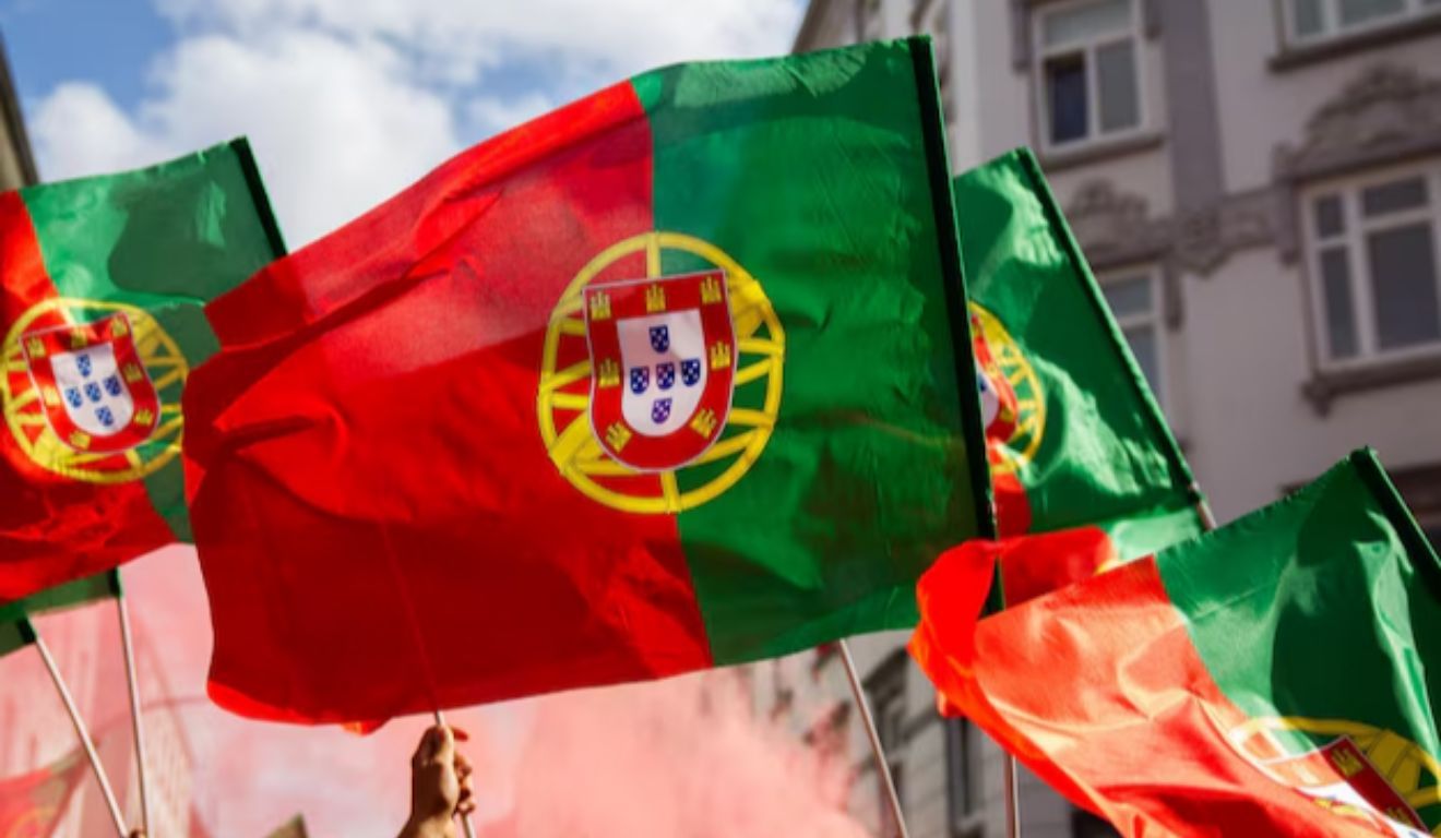 O aumento ocorre em um momento de mudanças nas regras migratórias portuguesas e de maior dificuldade para parte dos estrangeiros que vivem no país.
