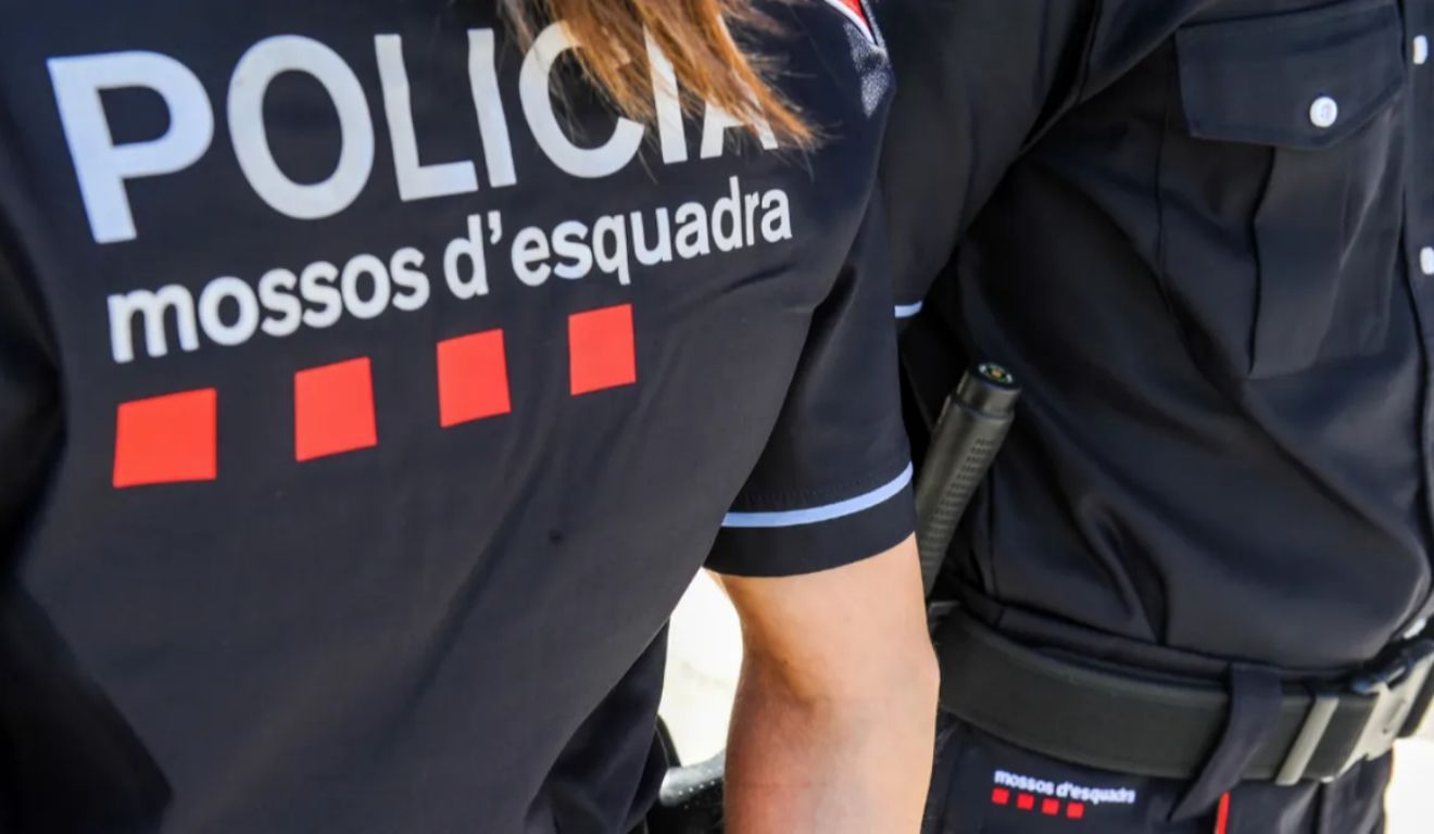 Mãe e filha não saíam da residência desde a pandemia e ao que tudo indica, conviviam com o corpo desde a morte do idoso.