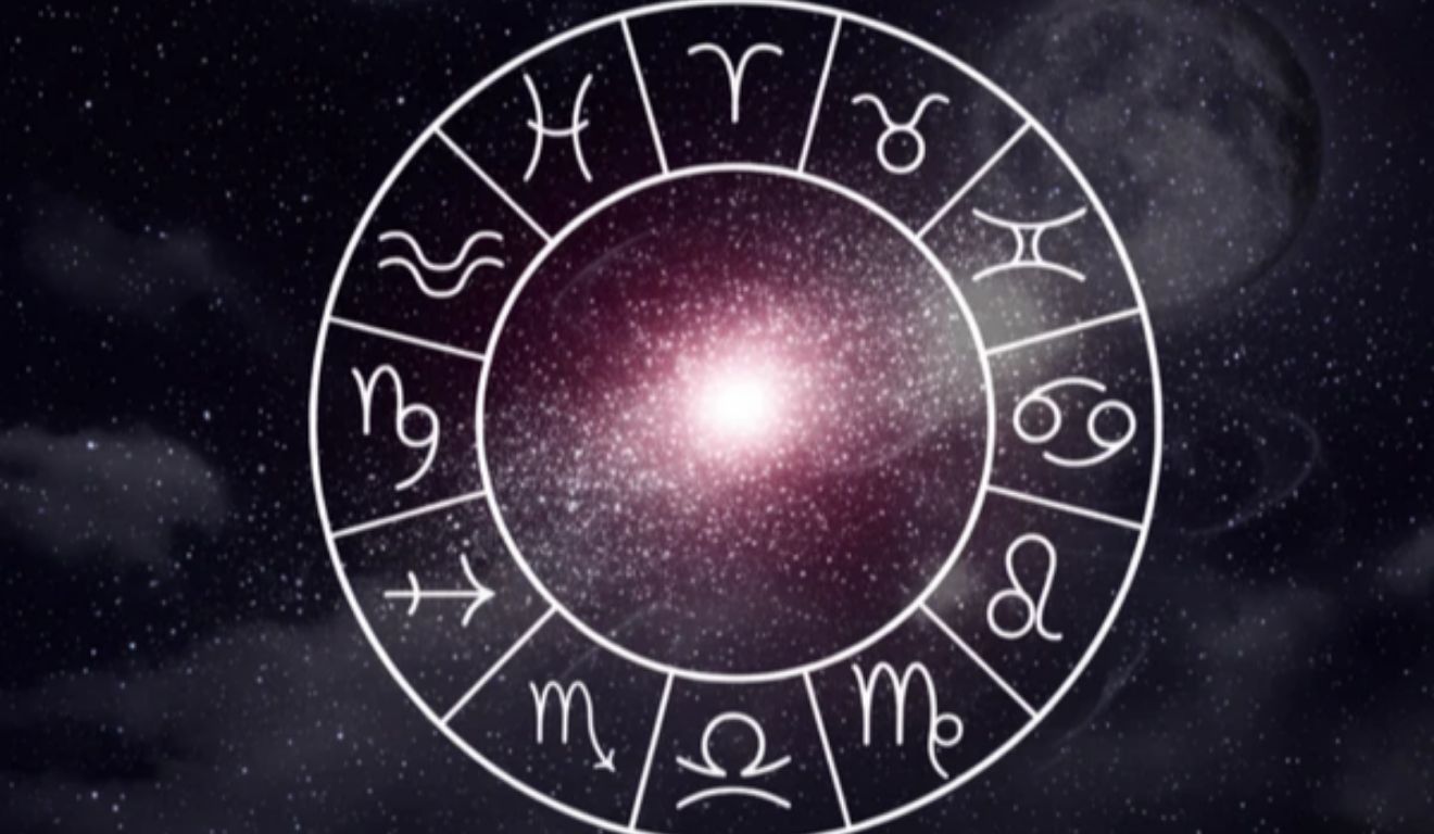 Na astrologia, a Lua Cheia é associada a momentos de culminação e maior percepção sobre situações que vinham se desenvolvendo.