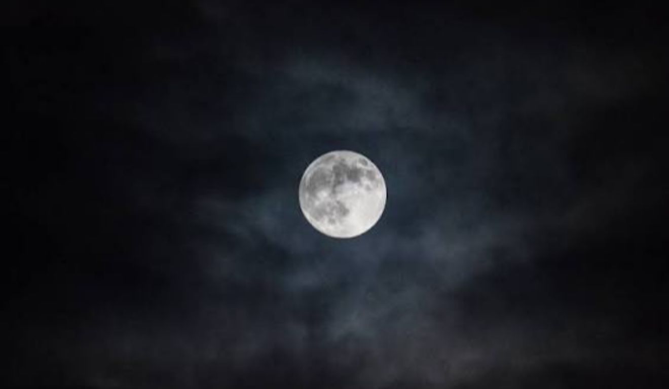 A programação é realizada em parceria com o Centro de Ciências e Planetário do Pará e busca aproximar o público dos satélites naturais, como a Lua e outros elementos do espaço astronômico.
