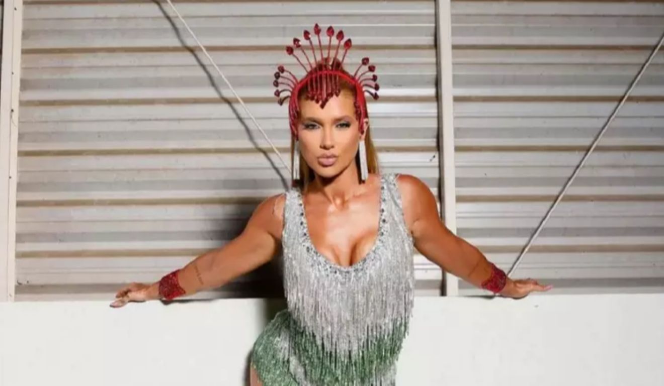 Nas redes sociais, a influenciadora compartilhou registros da chegada ao Rio de Janeiro e demonstrou entusiasmo em acompanhar a nova fase da amiga no Carnaval.