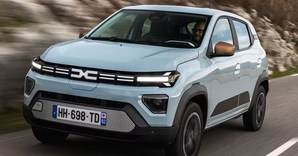 Novo Dacia Spring cresce, ganha mais tecnologia e chega à Europa em 2027 com a missão de enfrentar elétricos como o BYD Dolphin Mini.