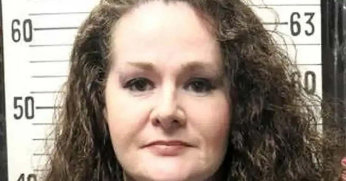 Christa Pike foi condenada pelo assassinato de uma colega em 1995, quando tinha 18 anos. Segundo a reportagem, o crime contou com a participação do então namorado e de um amigo.