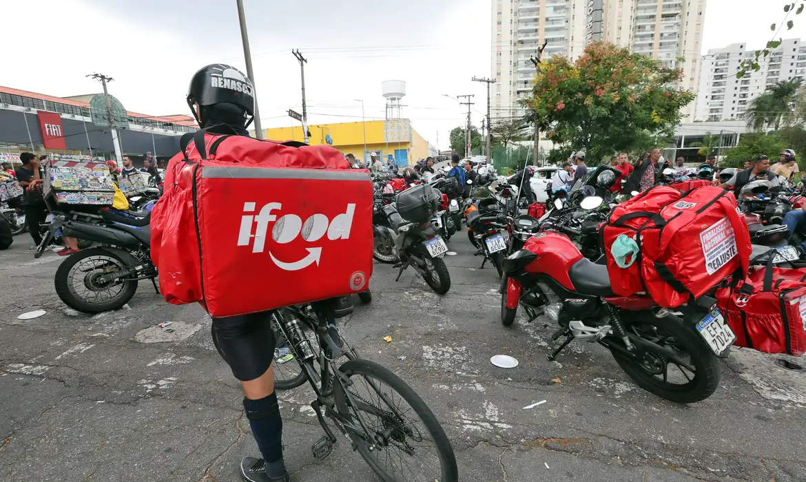 A maioria dos trabalhadores trabalham com jornadas semanais mais longas.