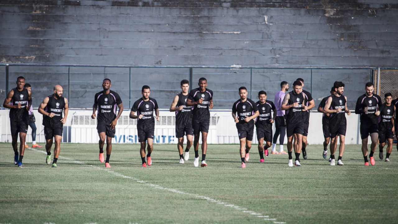O Clube do Remo já planeja o elenco de 2027, com contratos de jogadores e possíveis renovações em pauta, afirmou o presidente Tonhão.