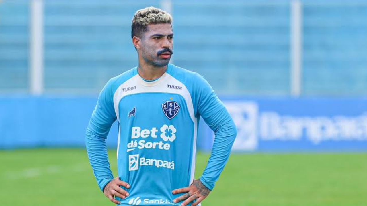 Marcinho pede reação do Paysandu contra a Ferroviária, destacando a importância de vencer e contar com auxílio da torcida.